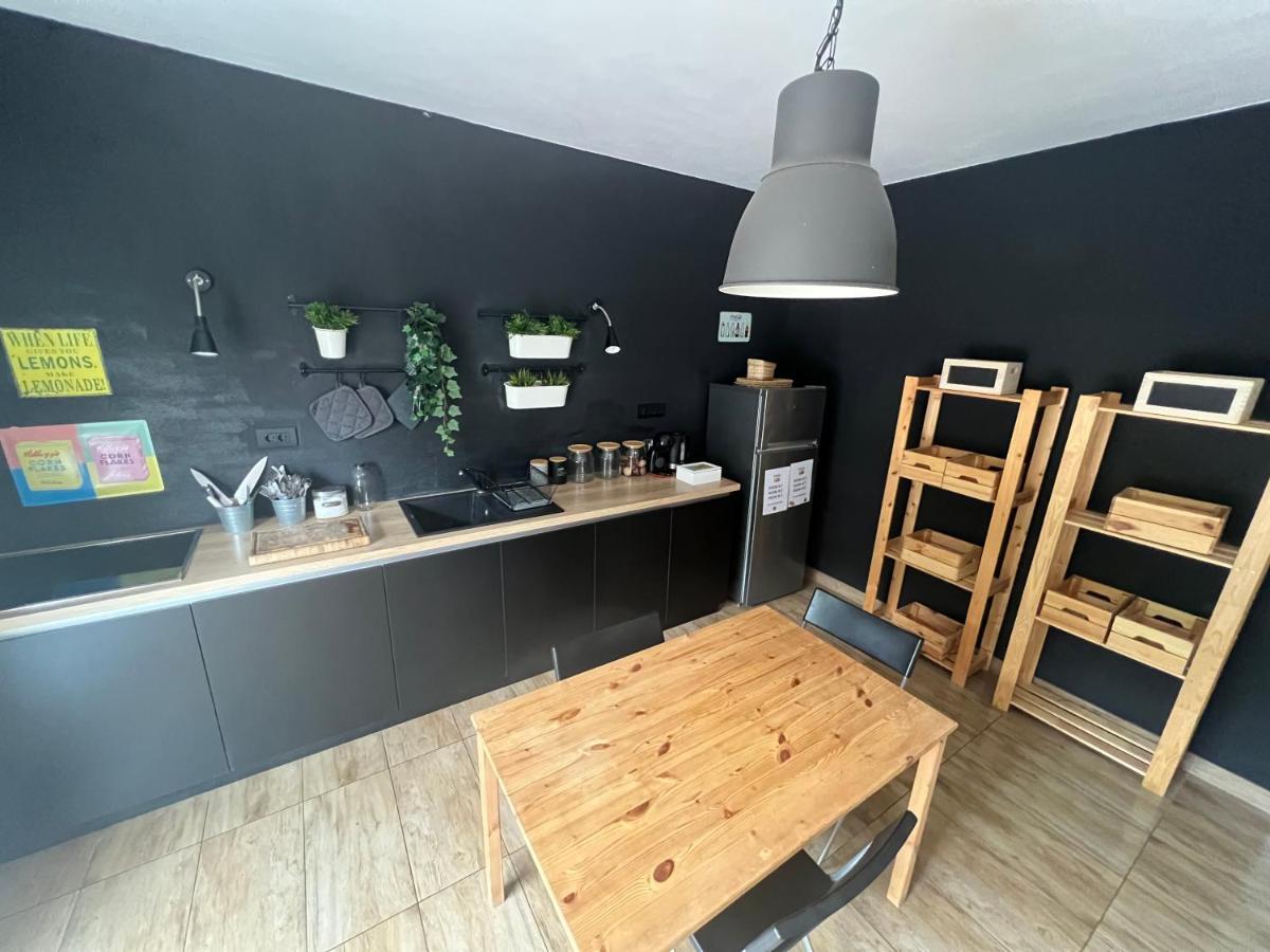 Guesthouse Dvoshko Хвар Екстериор снимка