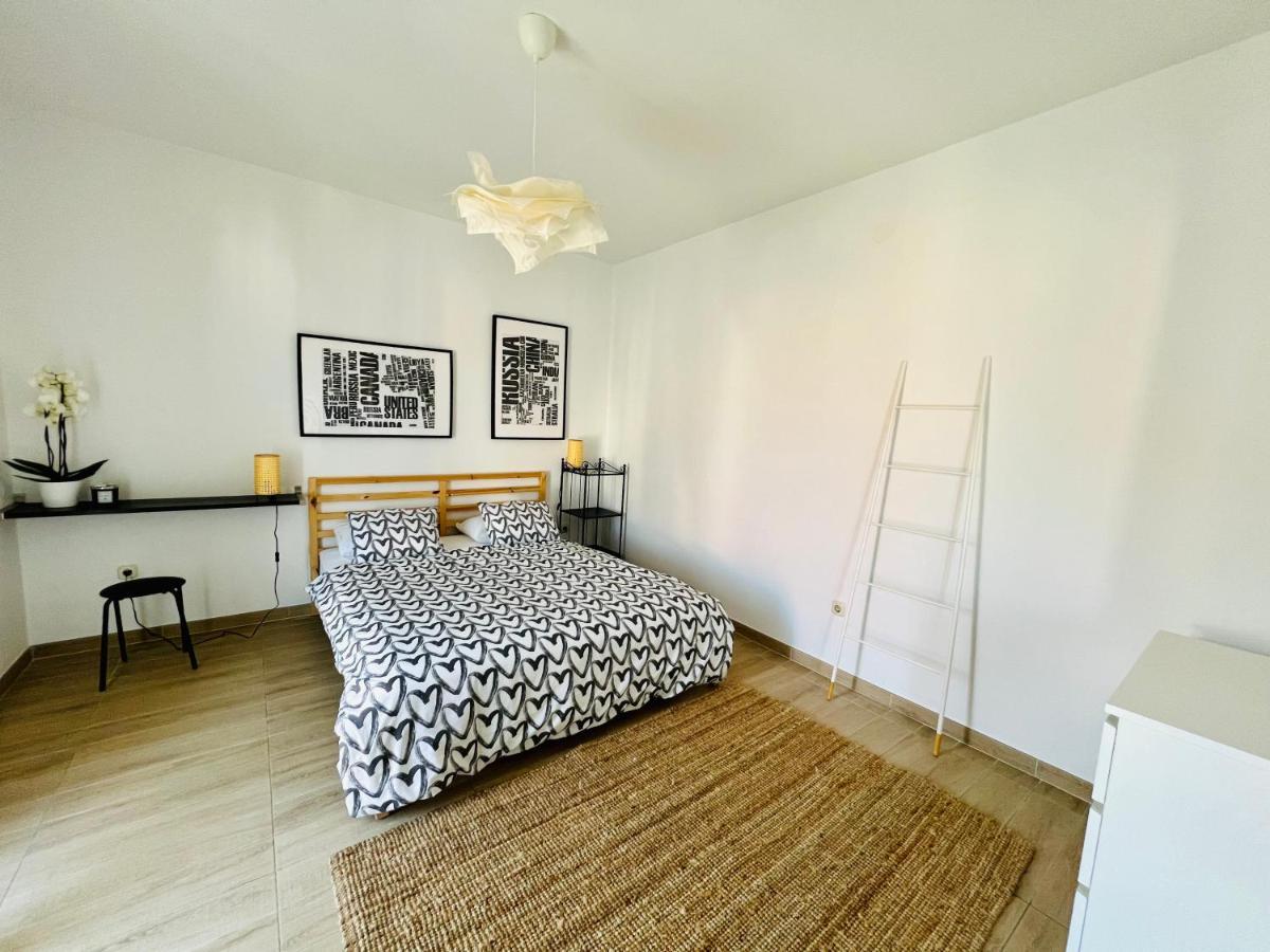 Guesthouse Dvoshko Хвар Екстериор снимка