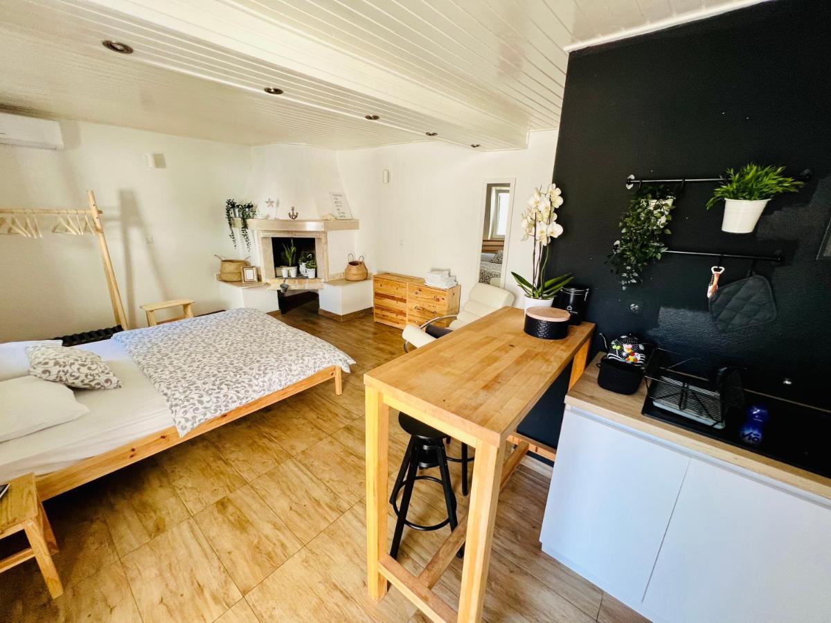 Guesthouse Dvoshko Хвар Екстериор снимка