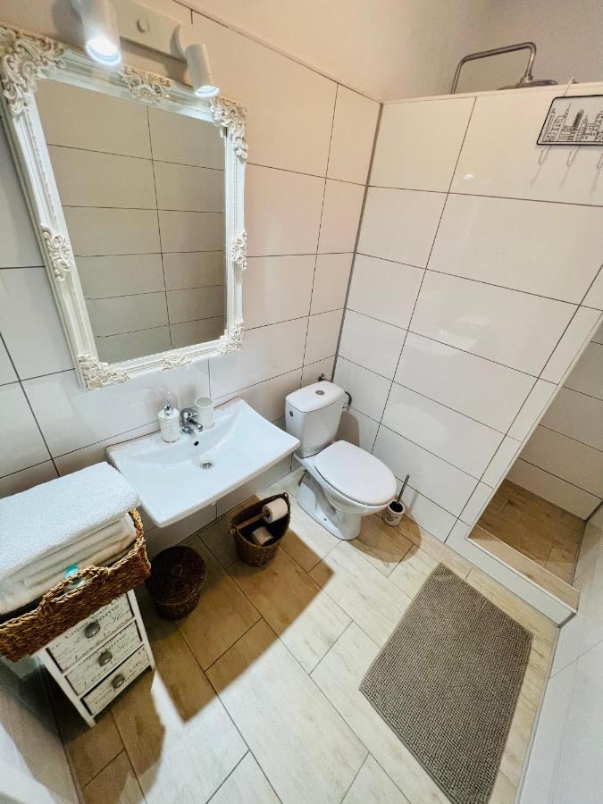 Guesthouse Dvoshko Хвар Екстериор снимка